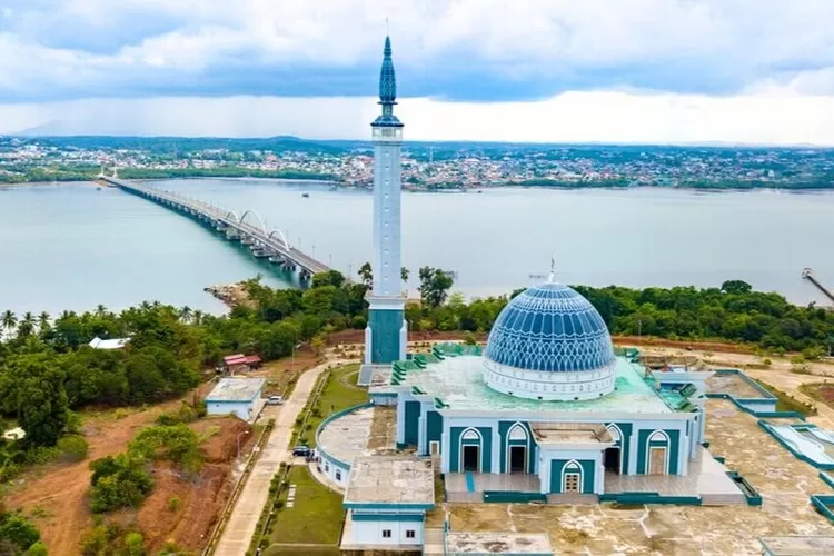 Jembatan Pulau Dompak Tanjung Pinang Kepulauan Riau